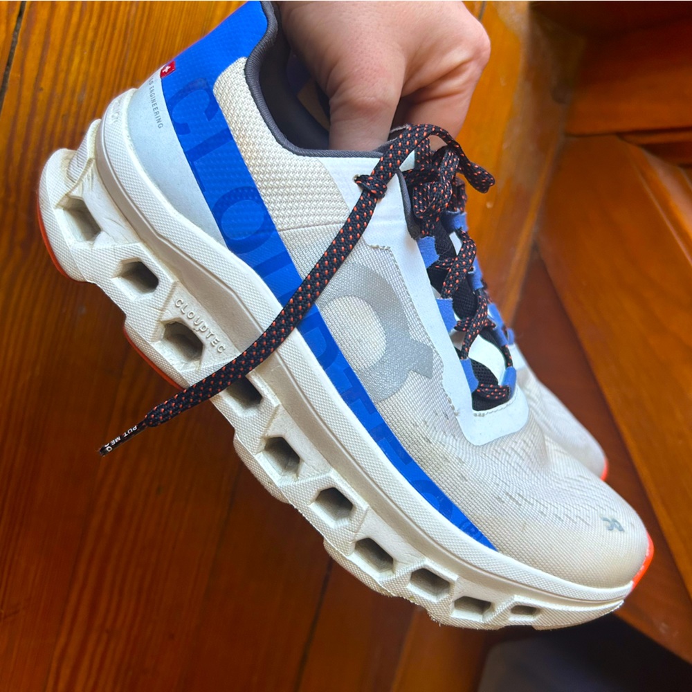 Women’s ON Cloudmonster running shoe